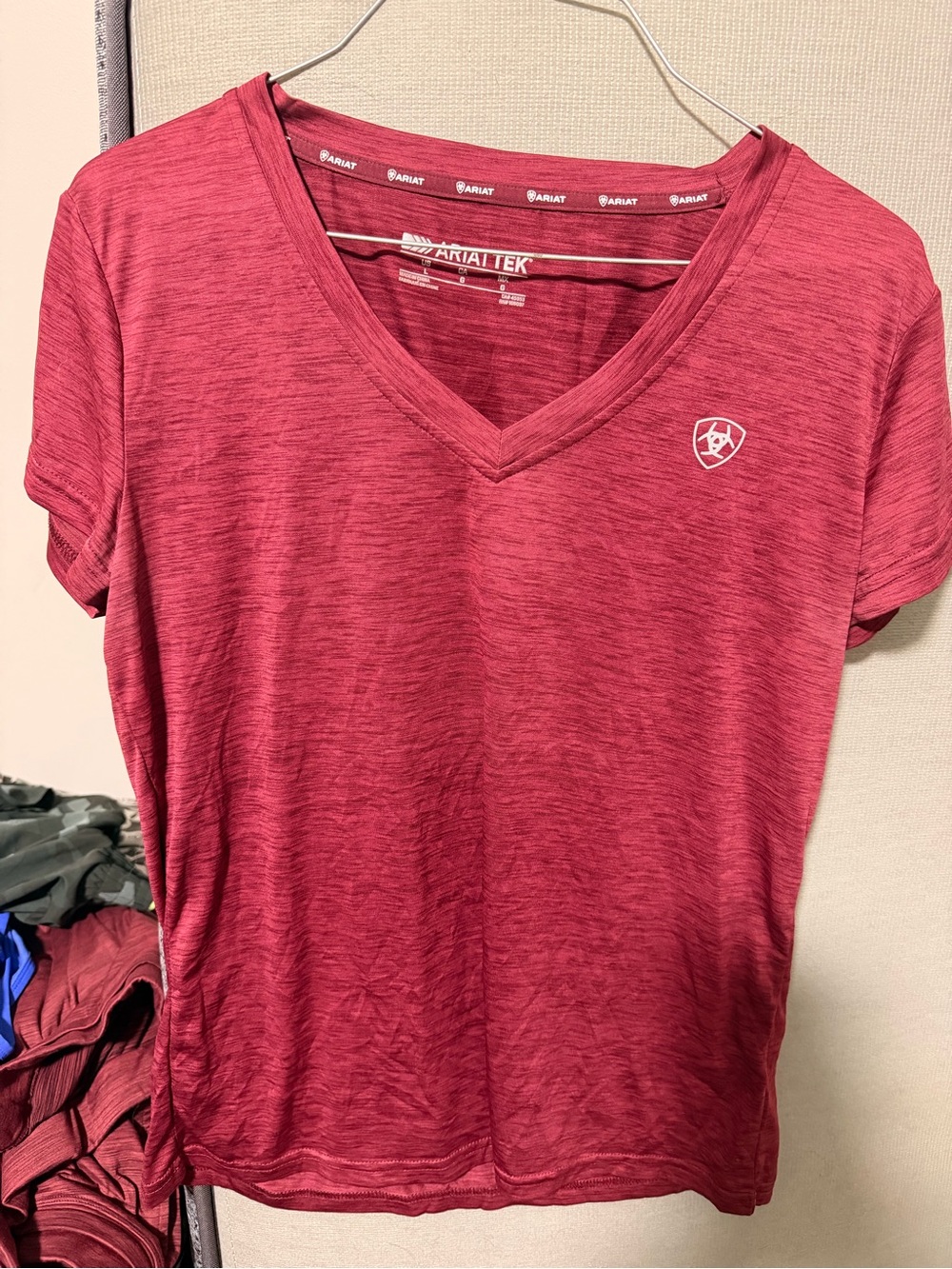 Ariat Tek V-Neck Performance Tee in Raspberry